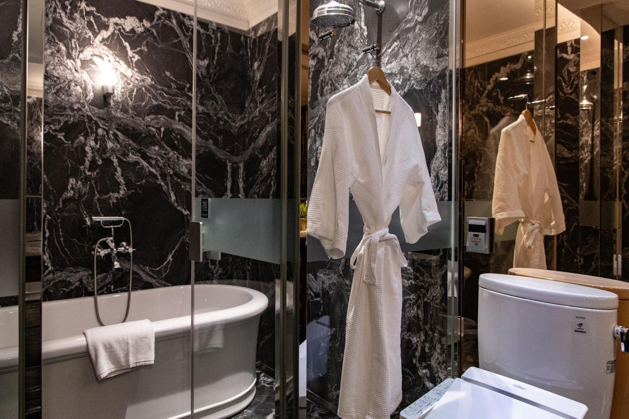 Inhouse Hotel Grand Đài Trung Ngoại thất bức ảnh