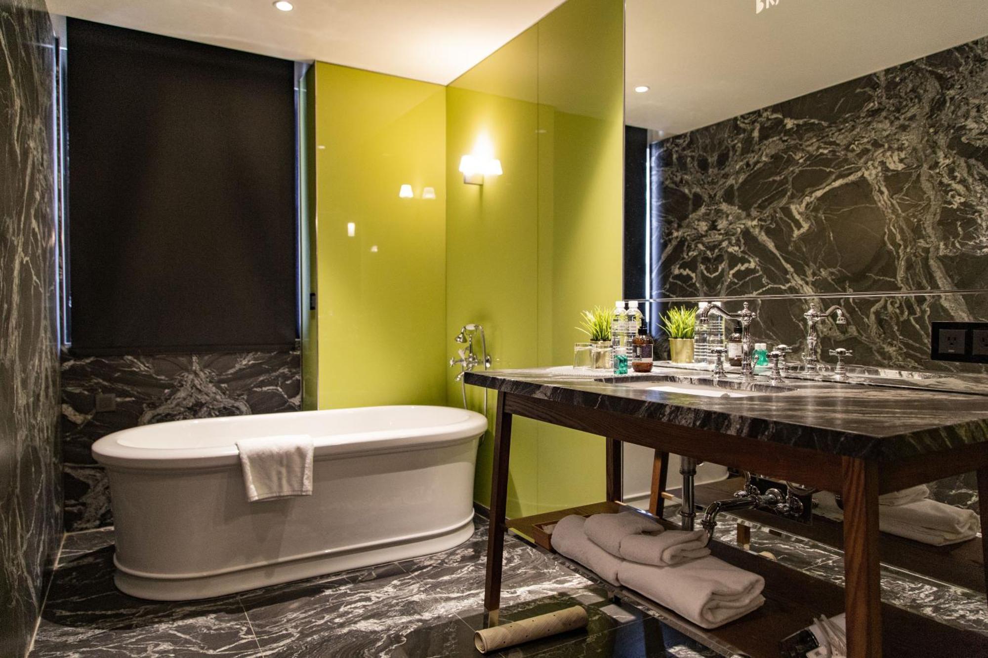 Inhouse Hotel Grand Đài Trung Ngoại thất bức ảnh
