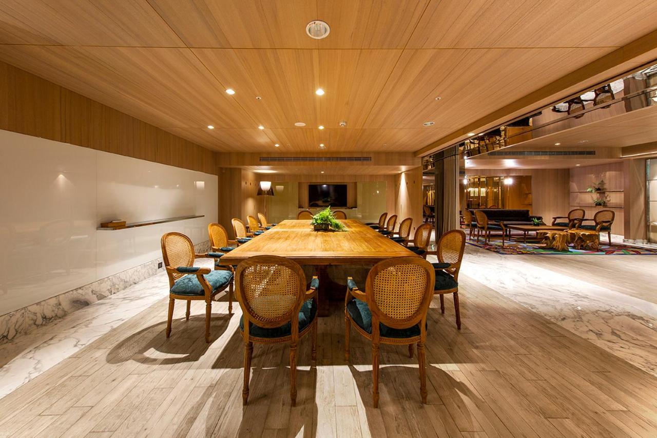 Inhouse Hotel Grand Đài Trung Ngoại thất bức ảnh