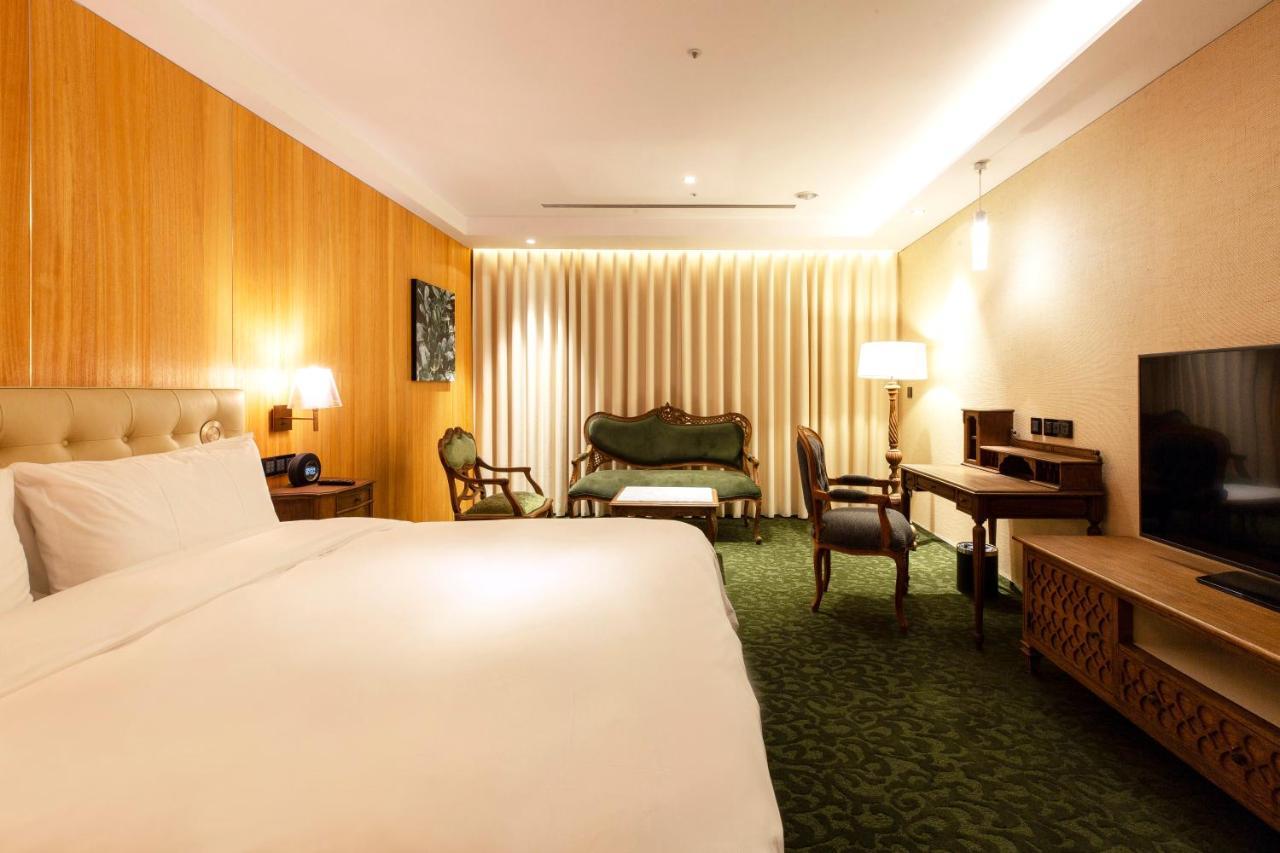 Inhouse Hotel Grand Đài Trung Phòng bức ảnh